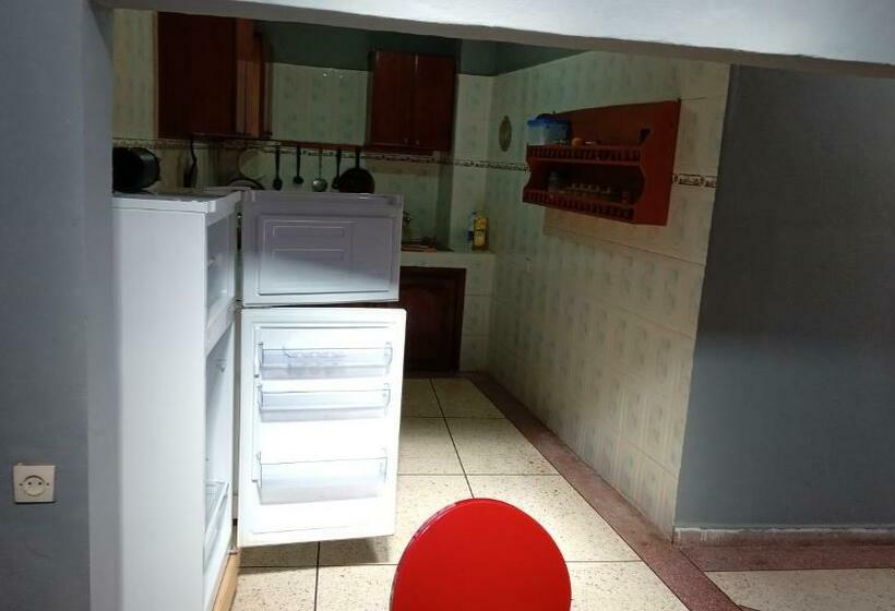 تختخواب و صبحانه Palmtree