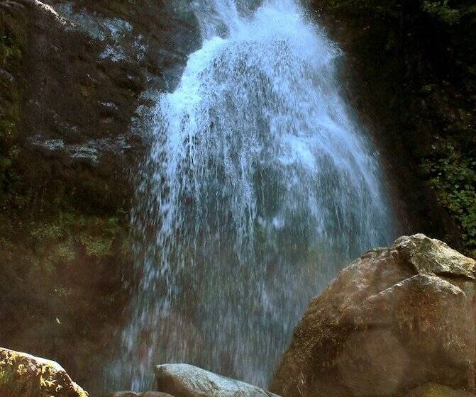 هتل Miramare Magnetic Beach