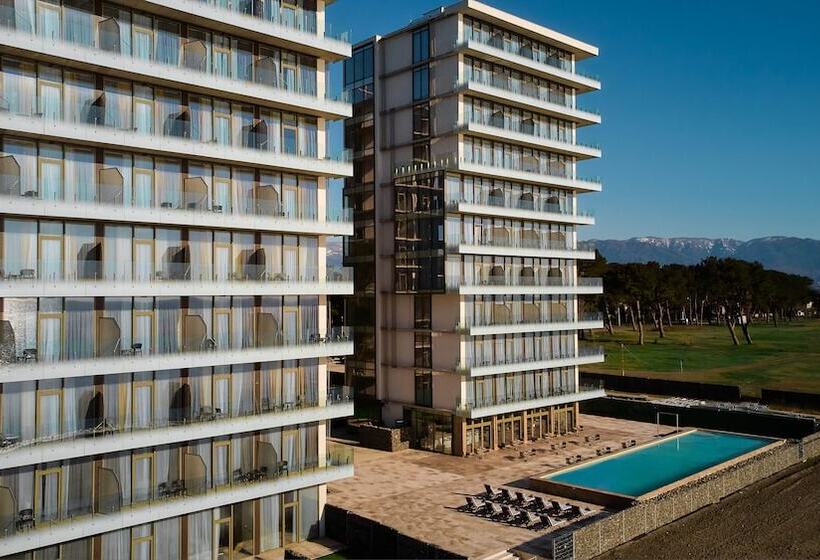 هتل Miramare Magnetic Beach