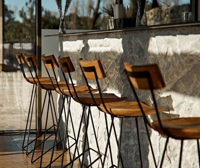 هتل Miramare Magnetic Beach