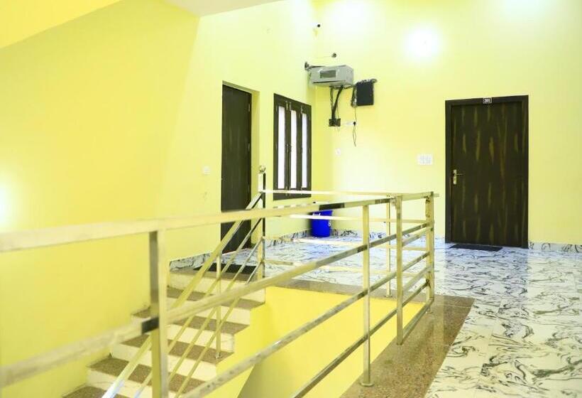 פנסיון Shivraj Homestay