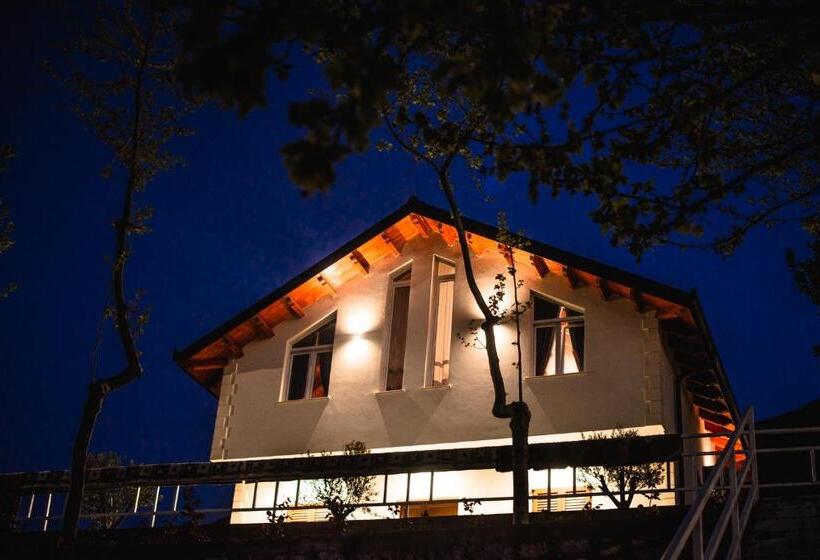 پانسیون Xhuli Guesthouse