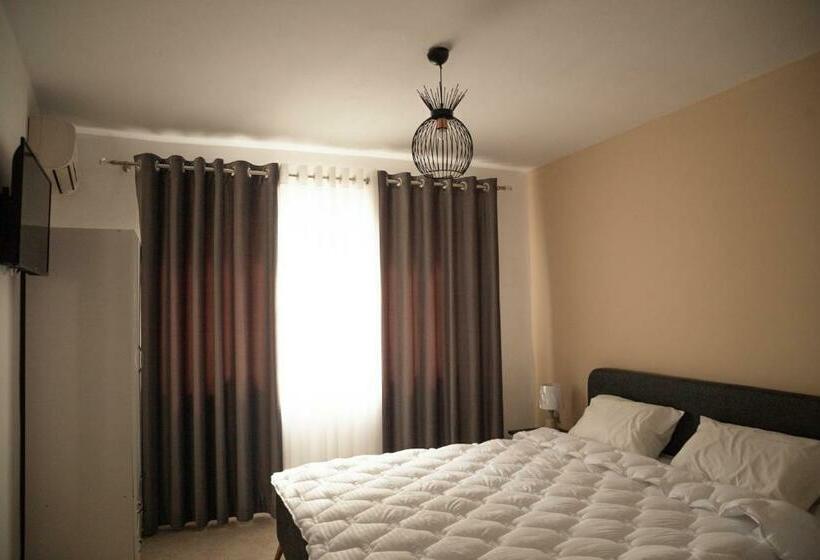 민박 Xhelo S Rooms