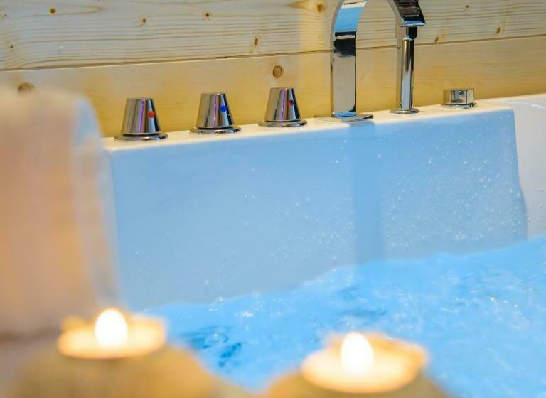 تختخواب و صبحانه Aminta Rooms & Wellness