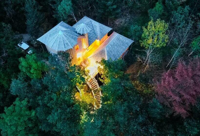 Отель Cabane Château Hôtel Luxe Avec Spa Privatif Aulteribe Le Peydébé