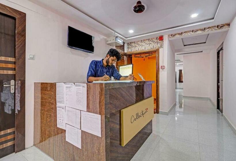 Отель Collection 89074 O Ananta Lodging Boarding