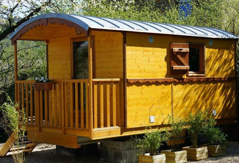 Bed and Breakfast La Roulotte Du Herdal