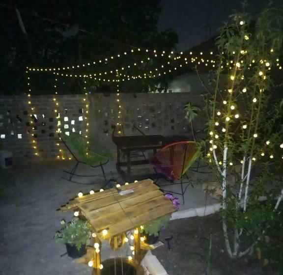 ペンション Hostal Casa Amarilla Tecámac