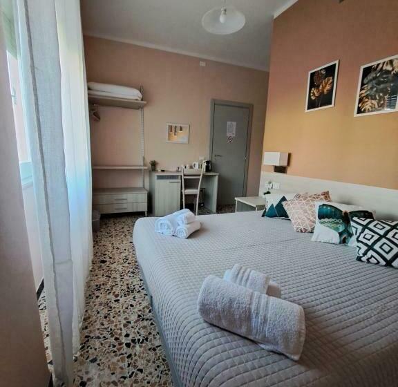 بنسيون La Terrazza Del Sole Guest House