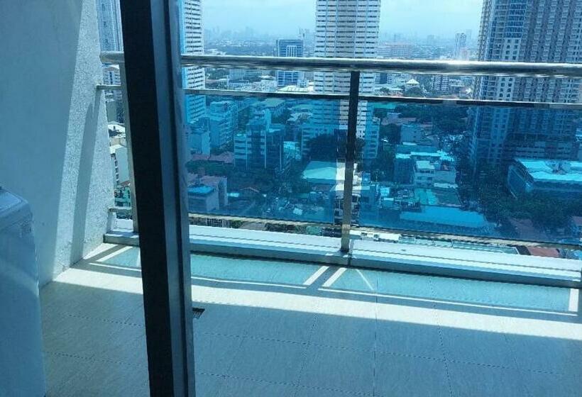 Usa Embassy Front Suite Pearl Of The Orient
