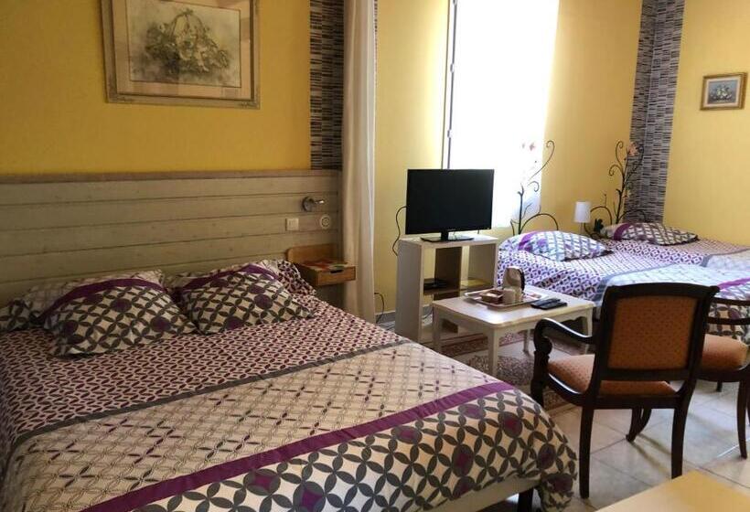 Пансион Domaine De L île Gîtes Et Chambres D Hôtes