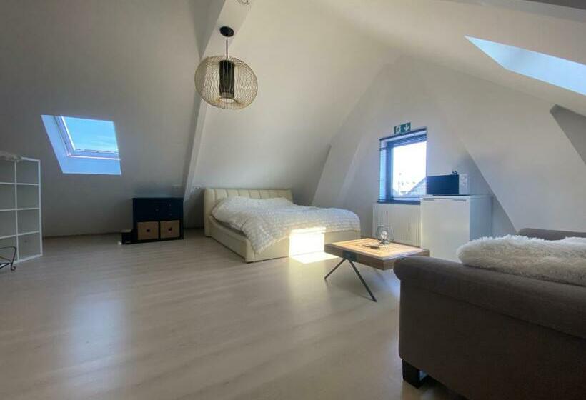 Пансион Guesthouse Luis Met Gedeelde Badkamer En Keuken
