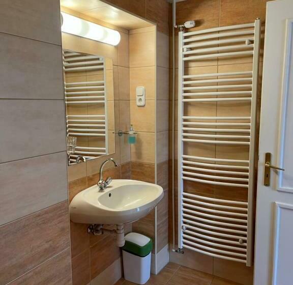 بنسيون Vaskapu Fogadó