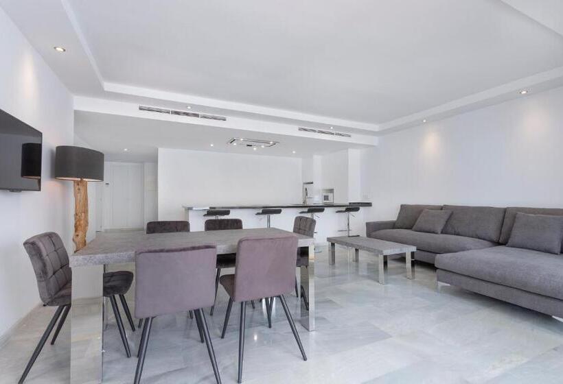 B51 Executive Flats Marbella
