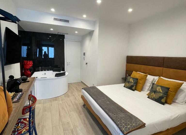 تختخواب و صبحانه Namuri Luxury Rooms