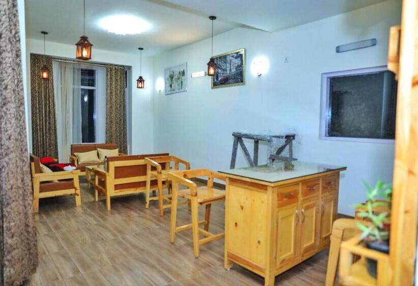 בית מלון כפרי Raahi Cottages Mukteshwar