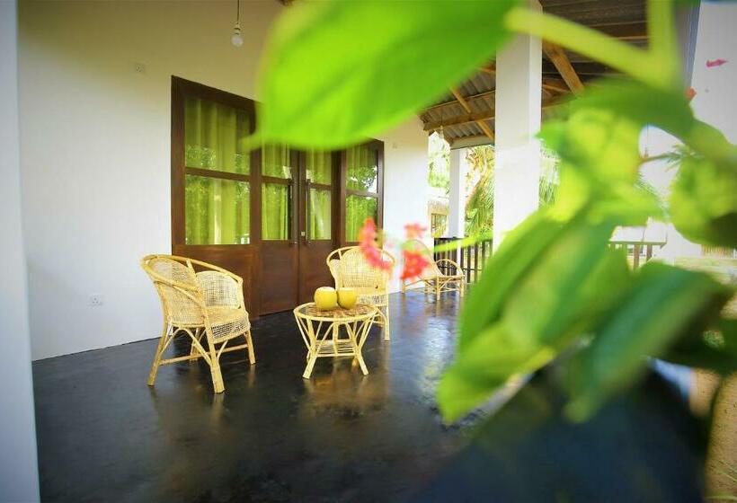 Отель Rekawa Lagoon Resort
