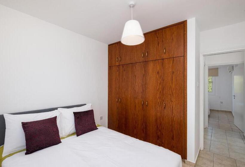 Oceanview Apartment