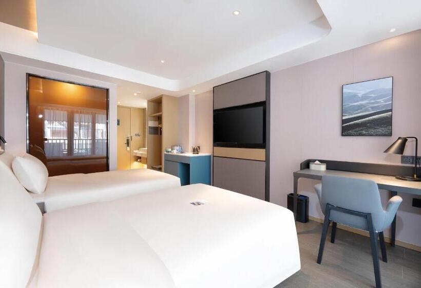 Atour Hotel Xishuangbanna Jinghong Gaozhuang Starlight Night Market