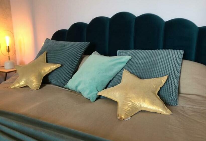 تختخواب و صبحانه Maison La Boheme Spa & Jacuzzi