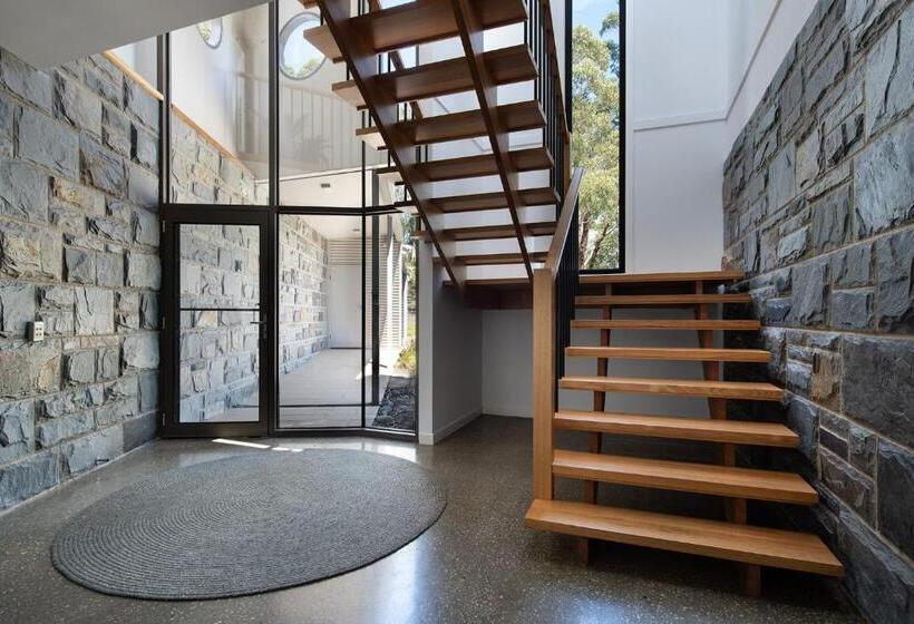 Dindelong Trentham Falls Unique Architect Designed Nature Hideaway