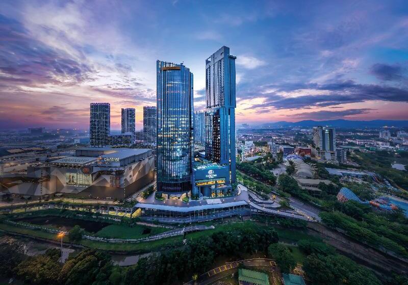 هتل Doubletree By Hilton Shah Alam I City