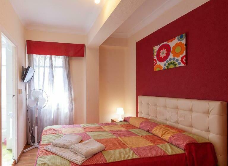 פנסיון Hostal Manjon