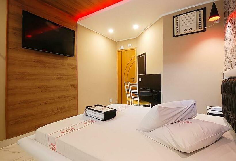 Red Rose Motel &