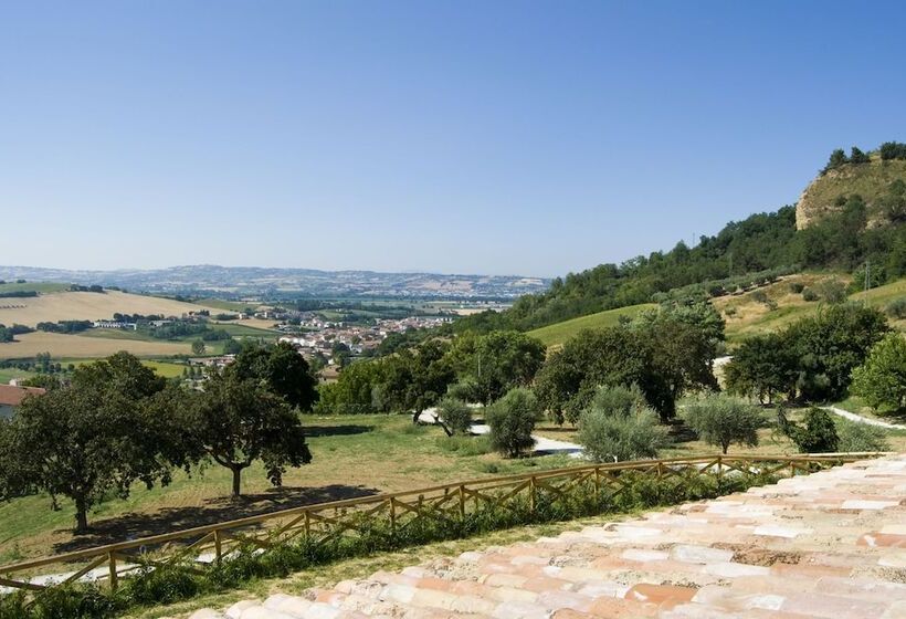 مبيت وإفطار Agriturismo Il Falco