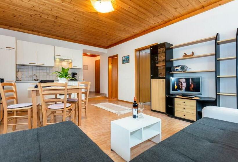 住宿加早餐  Pension Hauser