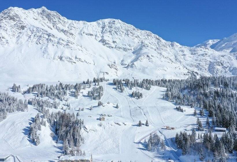 ホテル Brocco & Posta