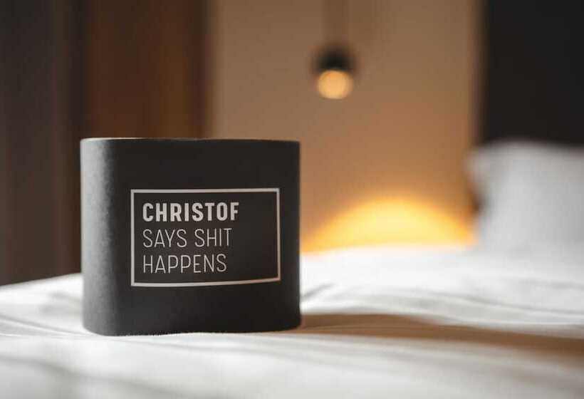 Отель Christof