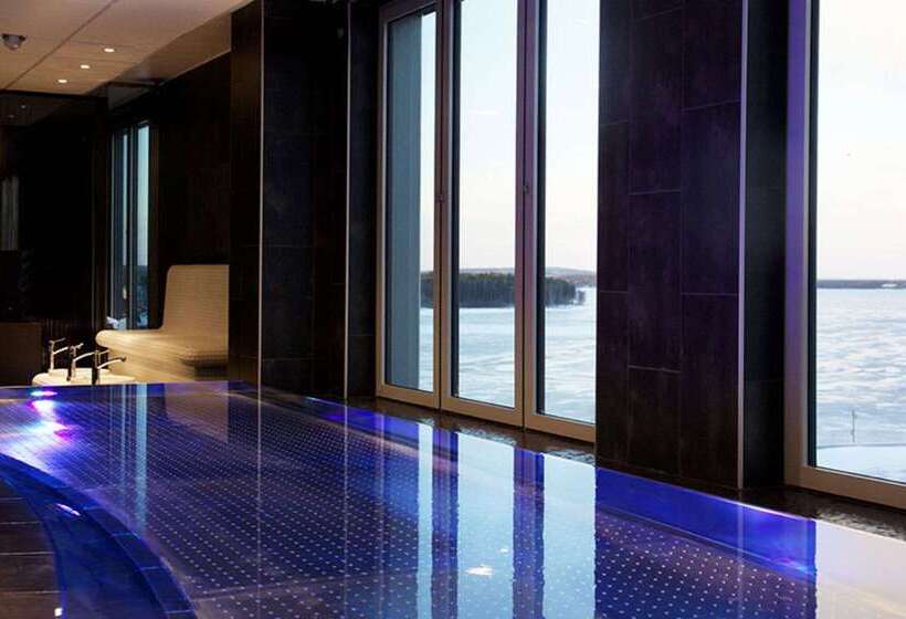 Clarion Hotel Sense