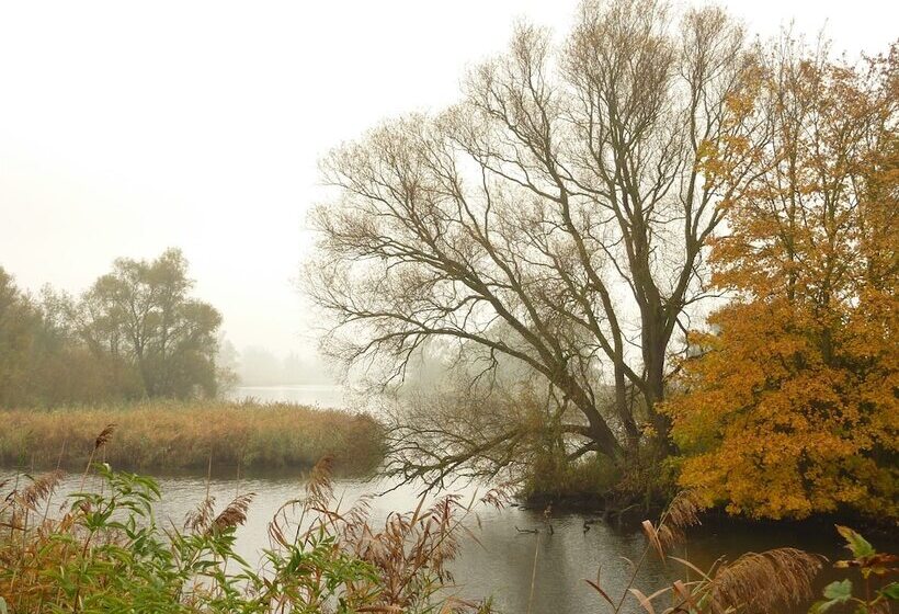 فندق De Brabantse Biesbosch