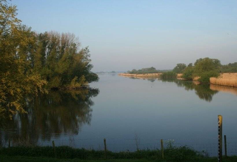فندق De Brabantse Biesbosch