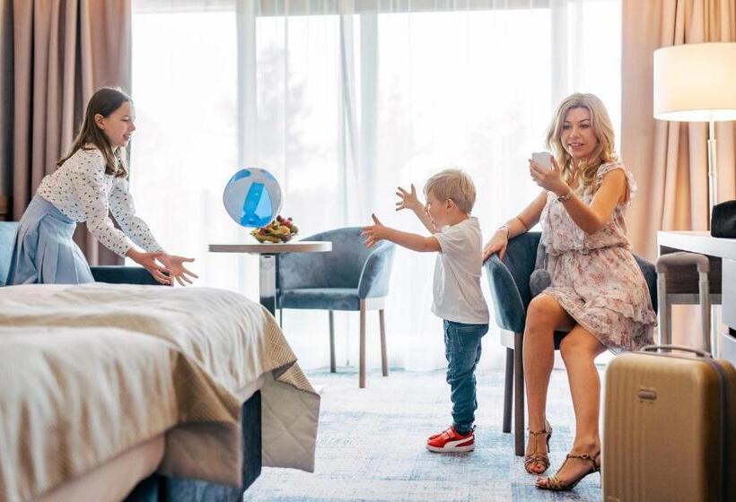 בית מלון כפרי Senator