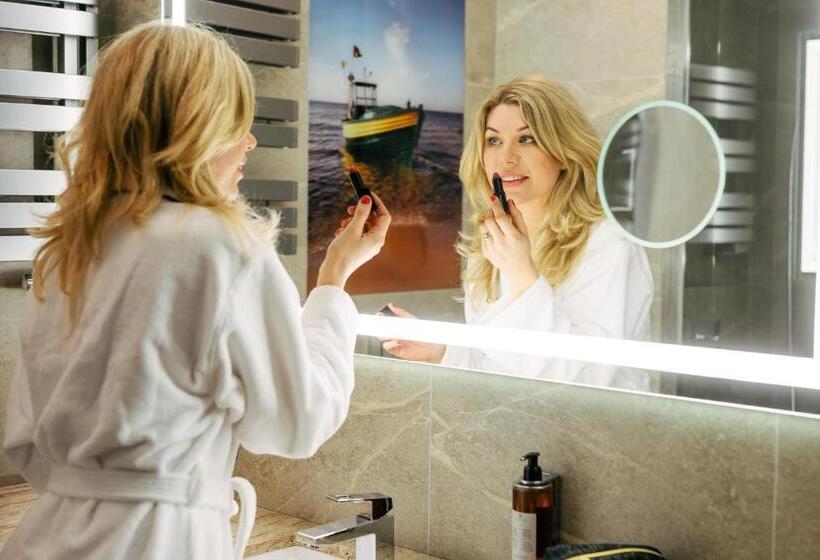 בית מלון כפרי Senator