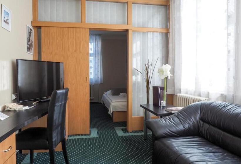 هتل Vacek Pod Věží