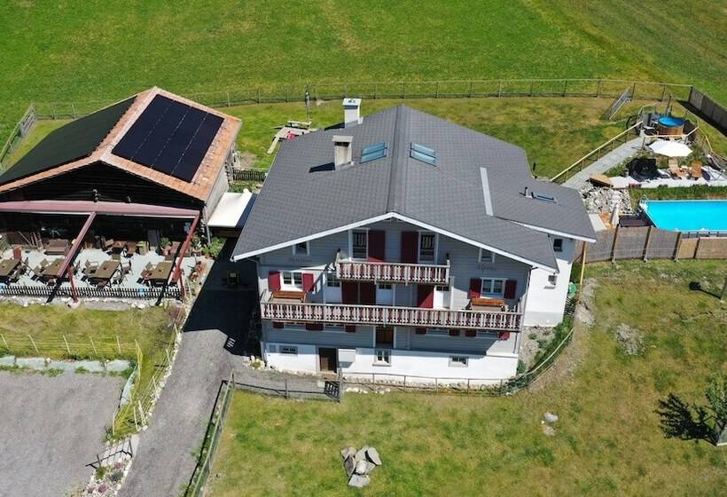 ペンション Gasthaus Alpina