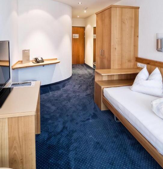 بنسيون Rössli Tufertschwil