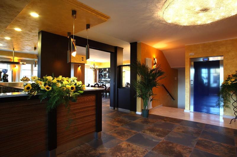 T Ami Hotel Resort Spa