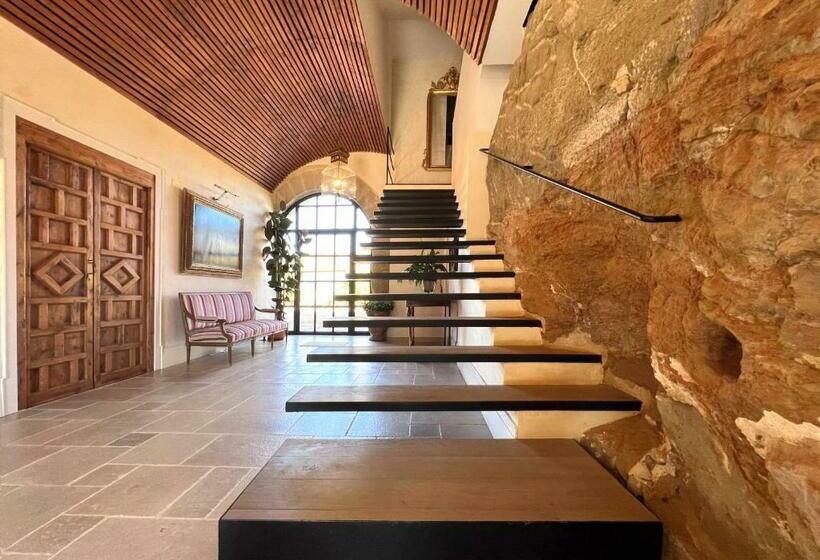 צימר Castillo De Corvinos