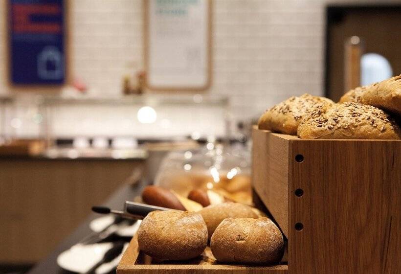 Отель Holiday Inn Express Fürth, An Ihg