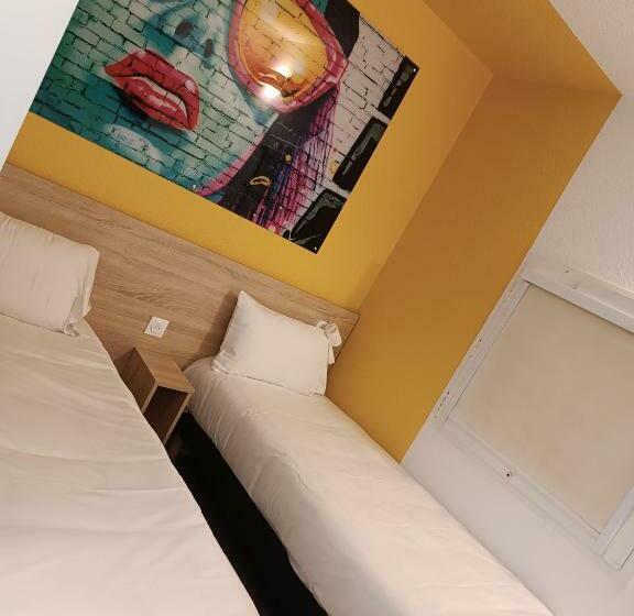 Отель Kyriad Direct Moulins Sud Yzeure