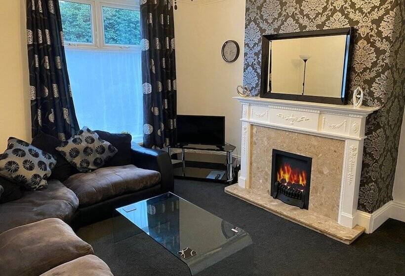 St Pauls Rd   Townhouse Accommodation