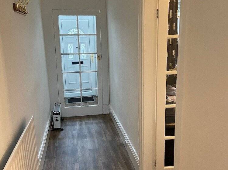 St Pauls Rd   Townhouse Accommodation