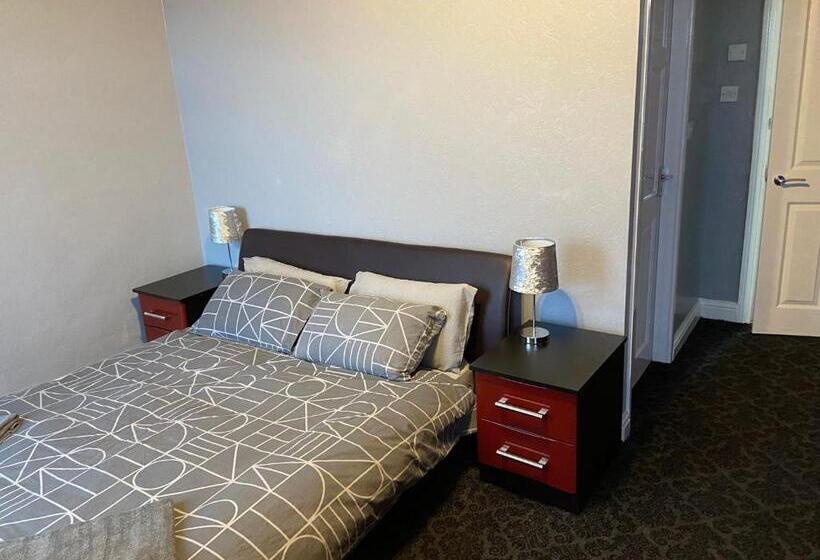 St Pauls Rd   Townhouse Accommodation