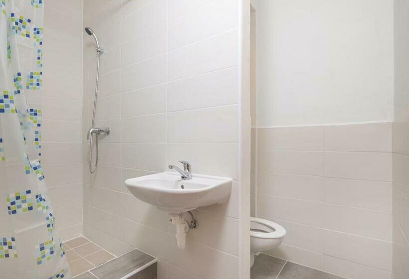 Общежитие Apartmány A Studia Zámecký Park