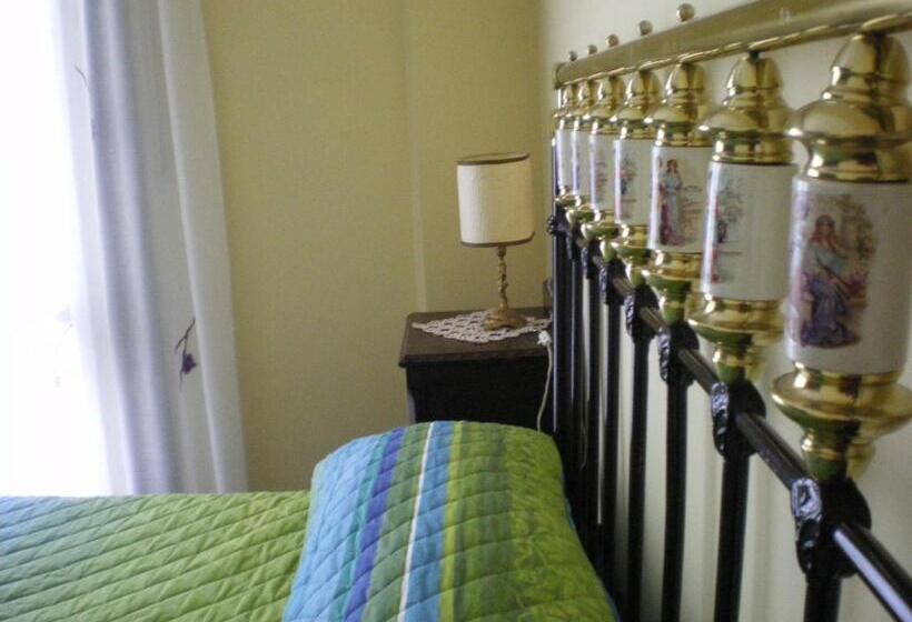 Casa De La Abuela María