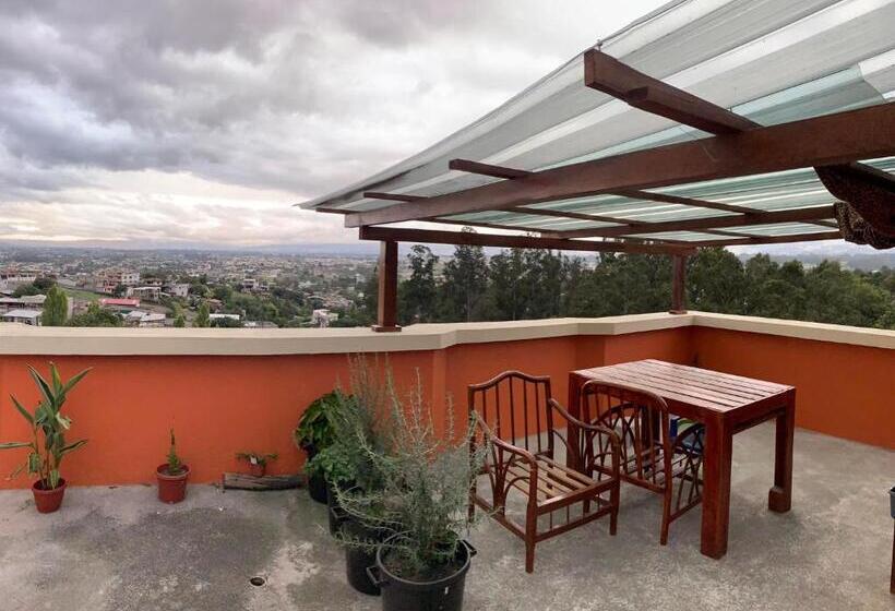 تختخواب و صبحانه Hostal Casa San Fernando Tumbaco